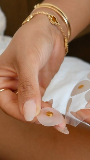 VIE HEALING on Instagram: "Acupressure—like acupuncture, but without the needles. Our 24K gold-plated AcuBody magnets provide a gentle and effective acupressure treatment, stimulating vital points on the body for relaxation, pain relief, and overall wellness. Perfect for when you need a quick, non-invasive alternative to acupuncture. When to Choose Acupressure: ⏰ When you’re short on time: Acupressure can be done quickly and easily without the need for a lengthy appointment. 🪡 When you prefer a