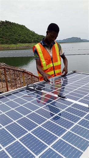 The first 5mw solar system on water in the whole of West Africa is in Ghana, hurray. Ghana will be great again