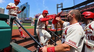 Cardinals hamburger phone: Why does St. Louis have a burger phone in their dugout?