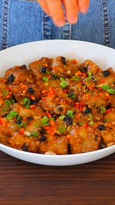 Spare Ribs with Black Bean Sauce (Dim Sum Recipe)! Printable Recipe: https://cicili.tv/steamed-spare-ribs/ Serving: 4 Prep time: 25 minutes Cook time: 20 minutes For the spare ribs: 2 pounds spare ribs 4 cups water 1 tablespoon of rice vinegar For the black bean sauce: 1 tablespoon fermented black beans 1 teaspoon ginger, minced 6 cloves garlic, minced 2 tablespoons oil 1 tablespoon soy sauce 1 tablespoon of dark soy sauce 1 tablespoon oyster sauce 1 tablespoon cornstarch For garnish: 1 mini swe