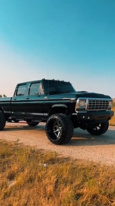 🔥 This 1979 F250 Crew Cab 12 Valve Cummins is truck perfection! Dream truck vibes all around. 👌 (TT: 🎥 @torquediesel23) #AlligatorPerformance #AlligatorNation #BuiltByAlligator #DieselTrucks #DieselPower #DieselPerformance | Alligator Performance