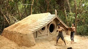 The hobbit house looked perfect, until the grass roof changed everything
