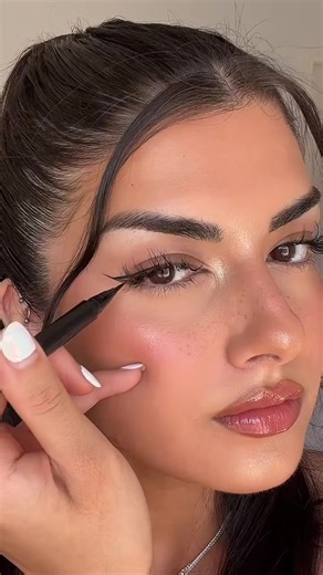 Roia Maleqazghar on TikTok