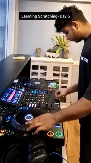 Trying Hard Scrach | Learning Scratching | Day 6 🎧 #shorts
