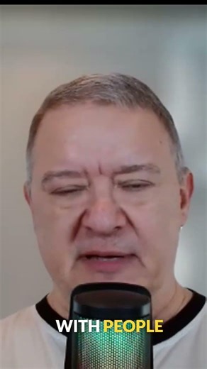 How to Connect With Readers Don’t Sit at the Desk