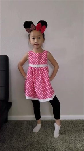 Halloween 2021- DIY Minnie mouse costume- jakki