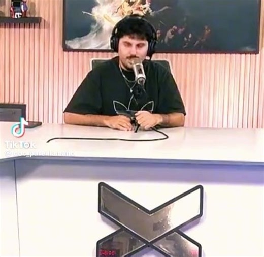Tomas Deffis on Instagram: "Tuve una semana muy dificil pero me quedo con los momentos lindos, este sin duda, uno de los mejores del año. Muchas gracias a @parenlamanok por esta oportunidad de poder venir al programa a contar mi experiencia personal y poder humanizar un poco a lo que es el actor n0por hoy en día. Fue mi primer entrevista en vivo y me hicieron sentir muy cómodo, no me quería ir jaja Muy agradecido de todo y nada les dejo al final un clip del programa al día siguiente que me estal