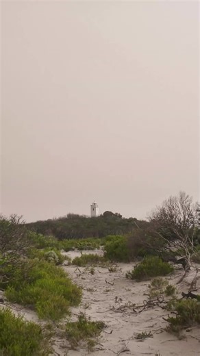 𝟳𝟱 𝘆𝗲𝗮𝗿𝘀 𝗼𝗳 𝗹𝗶𝗴𝗵𝘁. Since 19 December 1950 – Cape Baily Lighthouse has now watched over Sydney's southern waters for three-quarters of a century. This mid-century icon, set dramatically above Kamay Botany Bay's coastal cliffs, retains its original Chance Brothers Fresnel lens and distinctive tower design. No modern intrusions. Just timeless heritage and maritime purpose ⚓ From acetylene to solar power, Cape Baily Lighthouse has guided seafarers safely while preserving Australia's ma