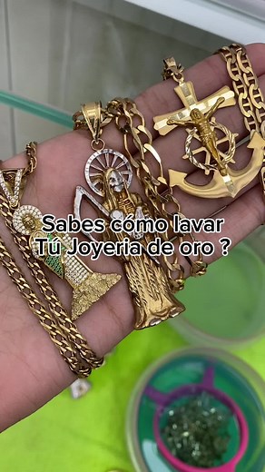 Cómo limpiar tu joyería de oro en casa de manera efectiva