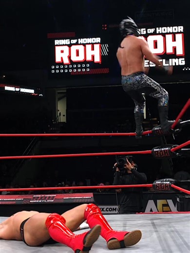 Tony Nese shifts into another gear and keeps Komander on the defensive! Watch #ROH TV on Honor Club! WatchROH.com | Ring of Honor Wrestling