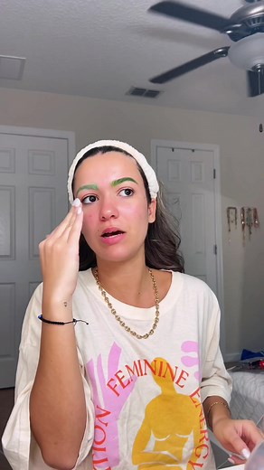 este fue el primer intento antes de hacerme el maquillaje de verdad🥲 trust the process