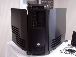 雙翼展翅! 最強冷酷機箱 Cooler Master Cosmos II旗艦級機箱