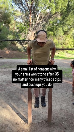 Your arms used to respond. Now they don't. And it's making you crazy. 😤 Here's why tricep dips stopped working after 35: → Collagen production drops roughly 1% every year after 30. Your skin loses its ability to snap back. → Hormonal shifts cause fat to redistribute to your upper arms, and that fat is hormonally regulated, not diet regulated. → Muscle can grow, but it grows underneath loose skin, so you still won't see definition. This is why arm lifts exist. They remove the skin that's hiding 