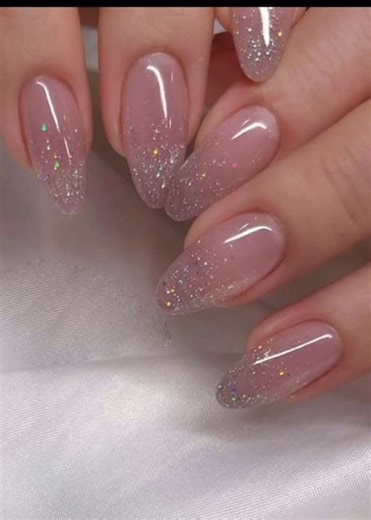 JoJo Siwa's Struggles with New Nail Designs