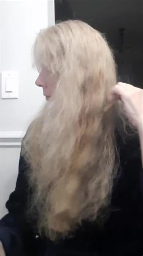 Blow dry hair ASMR. Hair drying. Brushing. #asmr ,#blowdryhair ,#thickhair ,#wavyhairroutine