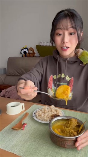 1ヶ月カレー生活できたら100万円、やる？