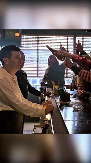 filmreelzy | A Bronx Tale is a heartfelt crime drama about respect, loyalty, and the choices that shape a life. Set in the Bronx of the 1960s, it... | Instagram