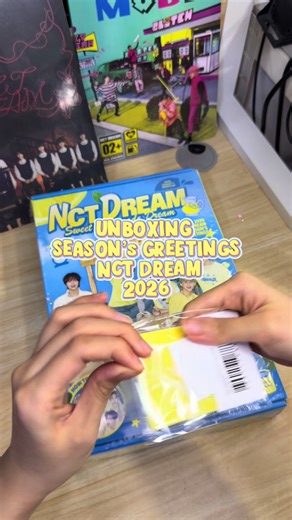 Unboxing NCT Dream's 2026 Season's Greetings Collection