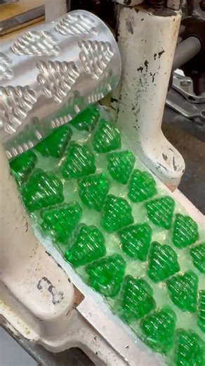 Thrilled to make some hard candy spearmint trees. Some compare the spearmint to a crisp fall morning, minus the frostbite.#jeffersonville #jeffersonvilleIndiana #jeffIN #Indiana #gosoin #louisville #Kentucky #fyp #fyppp #candymakers #sweetcreations #candyshop #candystore #historical #chocolate #hardcandy #redhot #cinnamon #icecream #sodafountain #new #October #asmr #familyfriendly #kidsactivities | Schimpff's Confectionery