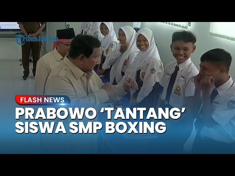 Momen Kocak Prabowo 'Tantang' Siswa SMP Sparring Boxing hingga Kepal & Ayunkan Tangan
