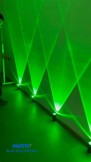 Mini 10w LED battery led uplight, remote control #leduplighting #stagelight #stagelights #stagelighting #djlight #djlighting #eventlighting #eventlights #djlights #djlighting #weddinglighting #weddinglights | Zeng Kevin