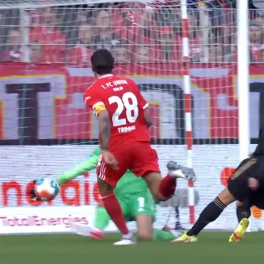 Mastering Goalkeeping Techniques for Aspiring Keepers