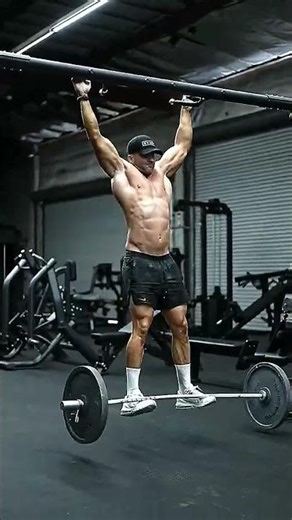 "Muscle Power!" Bodybuilder omg