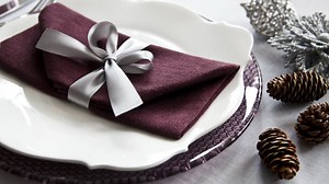 Over 70 napkin folding tutorials and ideas for an Insta-worthy table setting