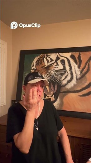 Realtors Cheer Up Client 'You're The Best!'