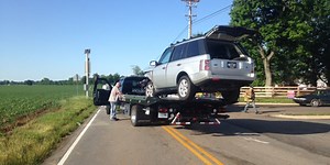 Three Springs Road crash involves three vehicles, one person has died