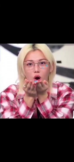 Felix singing 'Only' by Lee Hi. #straykids #skz #felix #leefelix #yongbok #stay #kpopedit #kpop