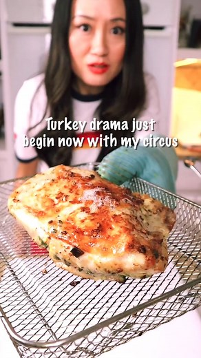 Turkey Drama - Cooking with a Circus Theme! 🎪😂
