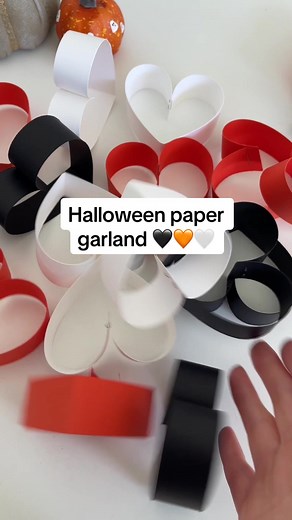 DIY Halloween Paper Garland Craft Ideas