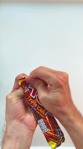 #kidstiktok #kids #forkids #antistress #satisfyingvideo #asmr #asmrsounds #asmrtiktoks #satisfying #asmrfood #asmrcrunch #asmrcrunchy #asmrcrushing #chocolatebar