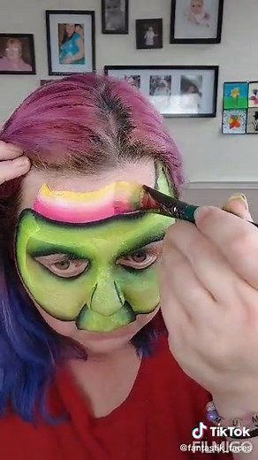 #zombie #Tutorial #facepaint #facepainting #howto #howtofacepaint #asmr #relaxing #facepaintersoftiktok #facepainter #facepaintmakeup #zombies #onthejob #quickfacepaint
