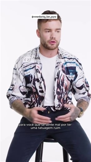 🇬🇧| I remember that, at the time, several theories emerged sauins that the arrows represented the members of One Direction, as if each one was connected to one of them haha 🇧🇷 | Lembro que, na época, surgiram várias teorias dizendo que as setas representavam os membros do One Direction, como se cada uma fosse ligada a um deles haha #1d #ʟɪᴀᴍᴘᴀʏɴᴇ #videolegendado #directions #liampayne_ir_update