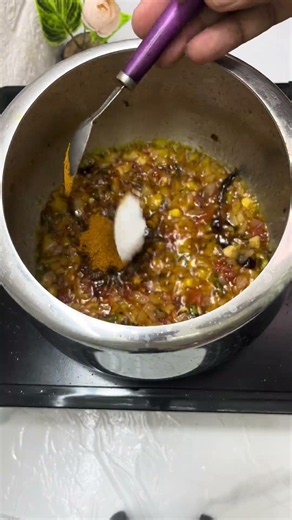 🍲 Dal Khichdi Recipe | Comfort Food in Just Minutes 😋 | Easy & Healthy Khichdi #Shorts