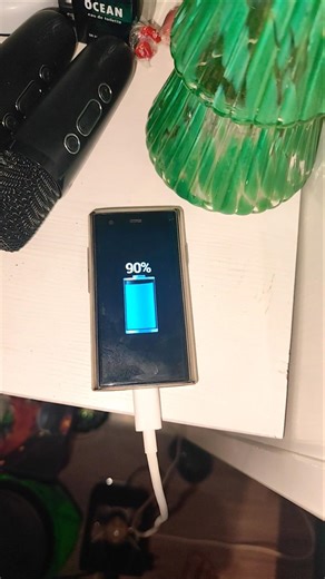 SOYES Phone - Charging 90