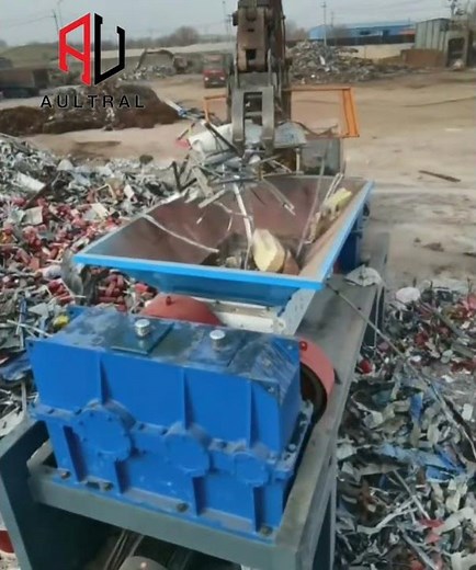 Heavy Duty Twin Shaft Metal Shredder Machine for Scrap Recycling