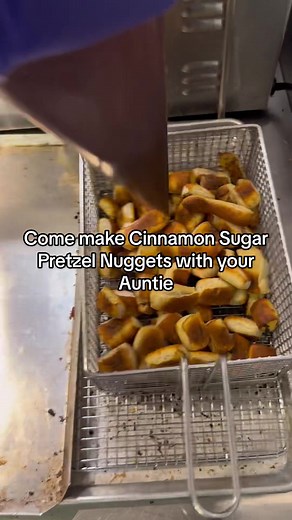 Delicious Auntie Anne's Pretzel Recipes - Cinnamon Sugar Pretzel Nuggets