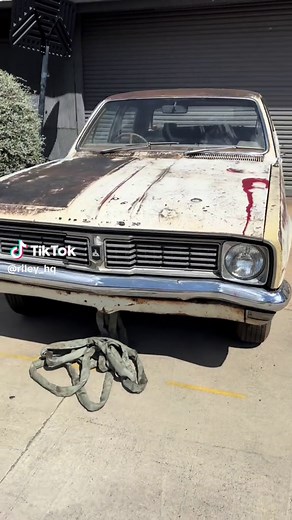 Will miss this thing but the HT has gone to new owner to be revived and restored to its full potential! #ht #htholden #aussieclassic #holden #aussieholdens #htkingswood #kingswood #resto #restoration