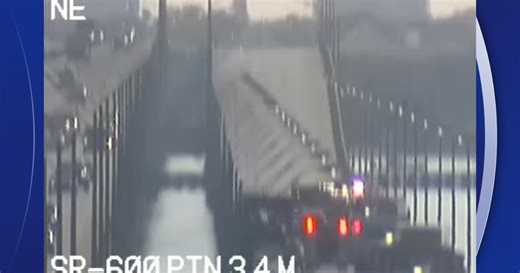 Eastbound lane blocked on Gandy Bridge into Tampa after crash: FHP