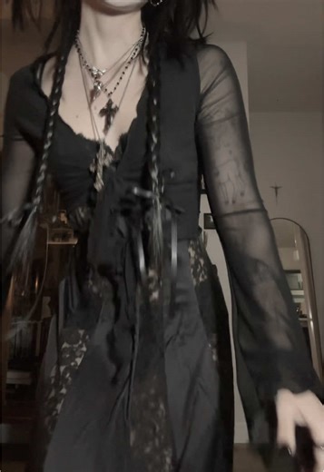 soooo happy with how this look turned out #goth