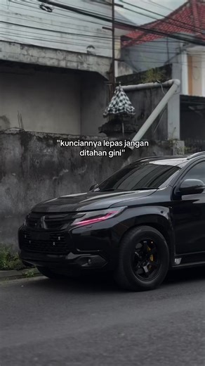 𝒎𝒖𝒔𝒄𝒍𝒆.𝒅𝒊𝒆𝒔𝒆𝒍 (@muscle.diesel)’s videos with Dj Sound Yang Lagi Viral Dj Pale Pale - Yoga Ardiansyah RMX