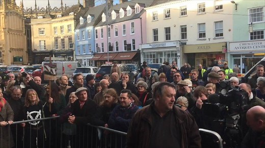 Rock stars, fans and townspeople all honoured legendary drummer Cozy Powell as a plaque to his honour was unveiled in Cirencester. Look out for Brian May (Queen),Tony Iommi ( Black Sabbath), Suzi Quatro, Bernie Marsden (Whitesnake), Neil Murray (Whitesnake) and Don Airey (Rainbow and Deep Purple). Rainbow Whitesnake/David Coverdale Brian May Black Sabbath The Highway Star Tony Iommi Bernie Marsden Snakecharmer SUZI QUATRO OFFICIAL FAN CLUB | BBC Gloucestershire