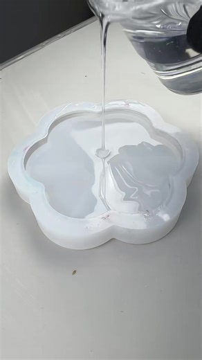 Creating Stunning Epoxy Resin Art