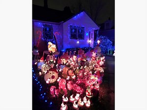 'March of the Pigs' Holiday Lights Delight In Evergreen Park