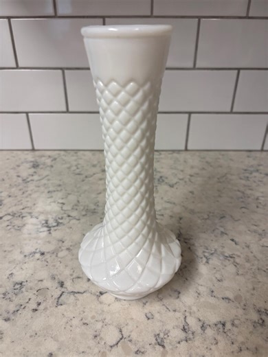 Vintage White Milk Glass Vase With Diamond Embossed Pattern. - Etsy