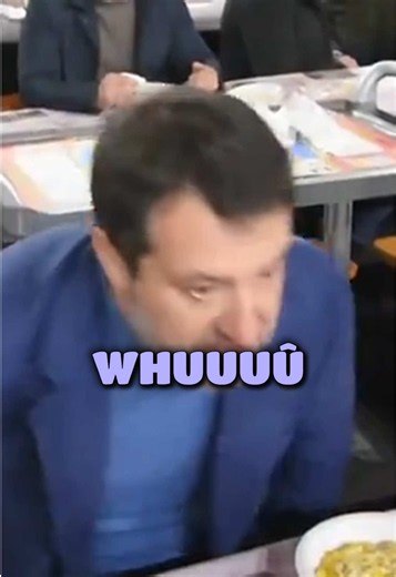 🔊LƏ PRYORITÄ DEL MINUSTRHO DEY TRASPORTY=PIZZHÆ‼️✨💅🏻 #salvini #treni #ritardi #elenoireferruzzi #pizza