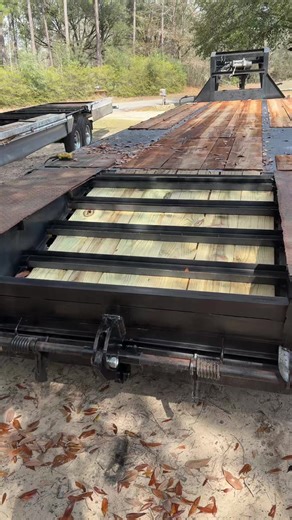 Unique.Trailers (@unique.trailers)’s video of wanna run lines in your trailer